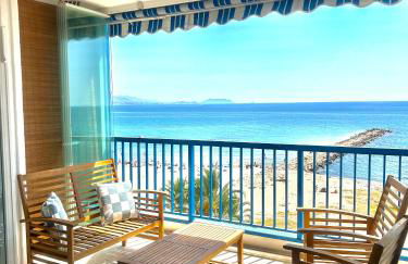 New ! beachfront apartment, swimming pool and sports facilities - Photo 2