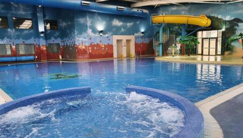 Cosy caravan in Billing Aquadrome - Foto 5