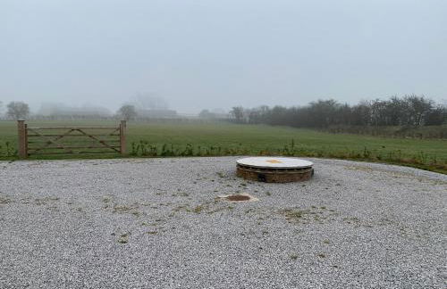 Luxury Studio Cottage at Foot of Yorkshire Wolds - Photo 21