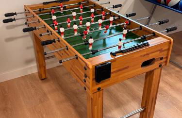 Huge Private Suite with Pool Table, Sauna & Fire Pit - Foto 10