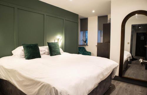 Central Bradford 1 Bed With Super King Bed Workspace WiFi & Netflix - Foto 6