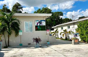 Stunning Little Havana Suites Close to airport, Calle Ocho, Brickell, Wynwood and the Beaches - Free Parking - Foto 50