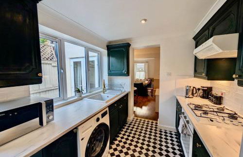 Stunning House With Private Backyard - Foto 9