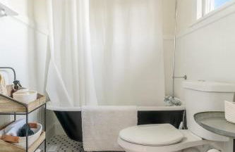 Roof Top Deck Near the Beach Dog Friendly - Photo 28