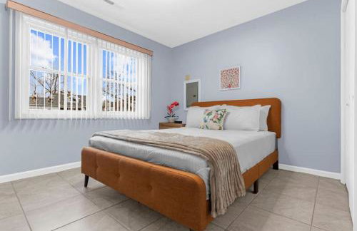 Willow Haven 2BR Cozy Retreat, Close to Hartford - Foto 27