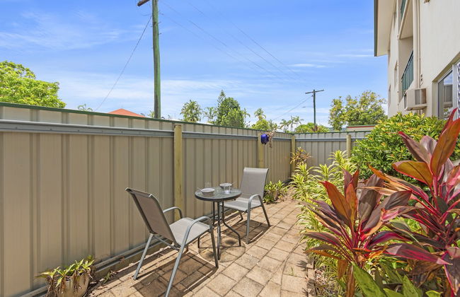 Koala Court Holiday Apartments - Photo 39