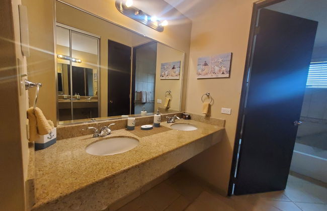 EliMar Bay View Apt - Photo 16