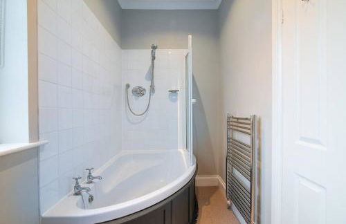 Modern Living 2 Bedroom Apartment South Wilmslow - Foto 22