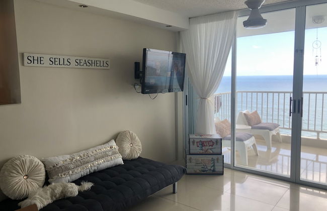 Ocean View Gorgeous 1 Bedroom Apt - Photo 24