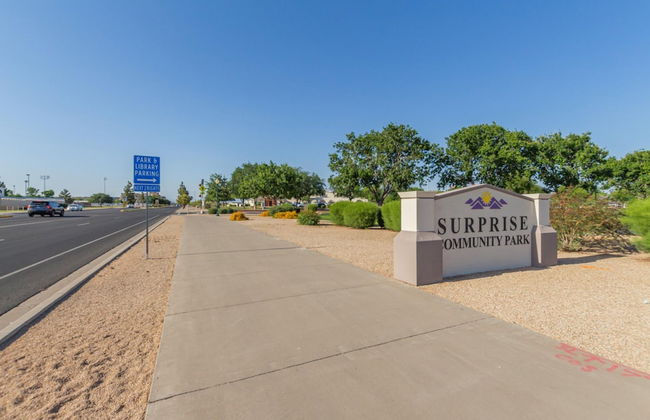 Spacious Oasis Spring Training Pool Tennis - Photo 39