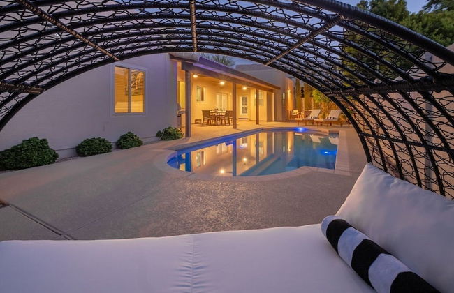 Luxury Lookout Canyon 5 Bdrm Stunner W/htd Pool! - Foto 17