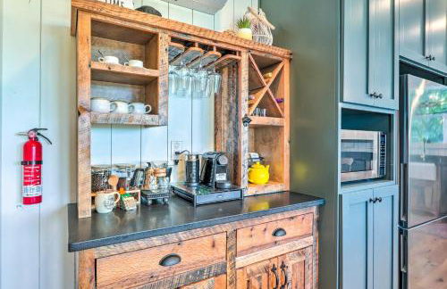 Colorful Golden Getaway with Panoramic Views! - Foto 11