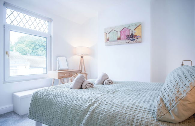 Castle Square - 2 Bedroom - Mumbles - Photo 11