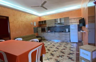 200m from the Sea - Large Private Patio with BBQ - Foto 6