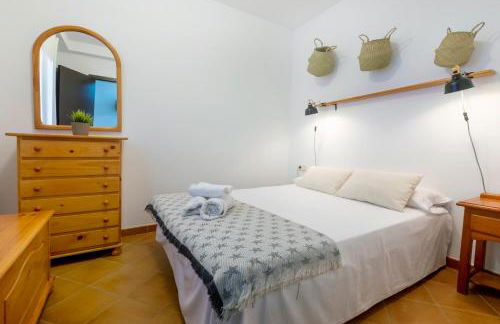 8 to 10 Sleeps Private Pool Villa & BBQ Near Barcelona - Foto 19