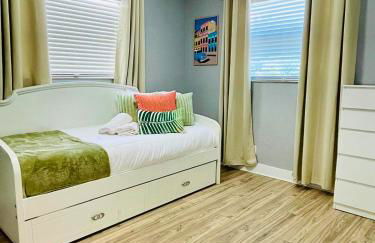 Balcony 2BR Apartment with Free Parking near Freedom Park & Brickell - Foto 45