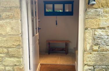 A Cotswold Gem, Sleeps 4, Pub Shop & Cafe in Village - Photo 18