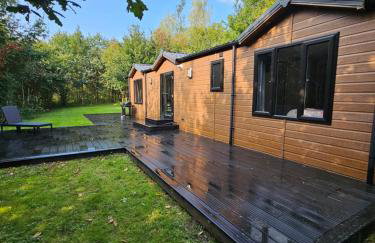 Oak Tree Lodge with Hot Tub near Alton Towers - Foto 44