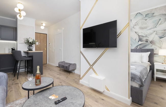 Gdynia Flat Władysława IV by Renters - Photo 11