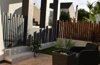 APART TURISTICOS MARINE REST LA MANGA MAR MENOR piscinas privadas - Foto 37