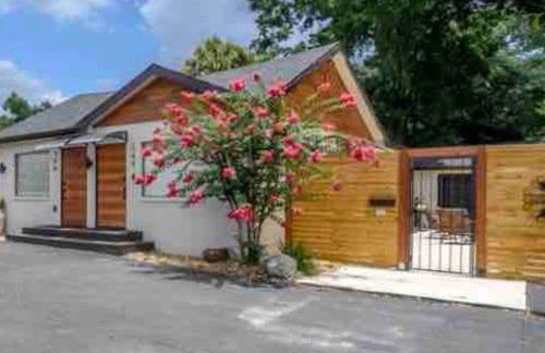 Swank Pad off River with free WiFi & parking-324 - Foto 10