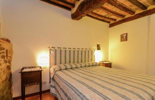 Stunning Holiday Home in Umbria With Jacuzzi - Foto 28