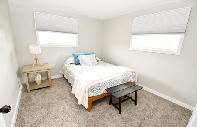 Modern Home Just Mins to Notre Dame 52723 - Foto 16