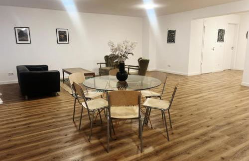 Emmas Apartments - Photo 11