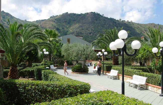 Stunning Apartment for 3 People in Residence - Photo 21