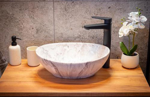 Domki u Sosny - Nowoczesne domki na wyłączność, spokojna okolica blisko lasu i szlaku, 1,2 km od centrum Brennej - Foto 22