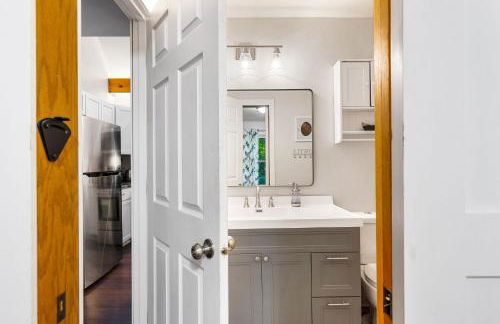 Scandia - Hot Tub, Arcade, Dog-Friendly, and Walk to Marina! - Foto 23