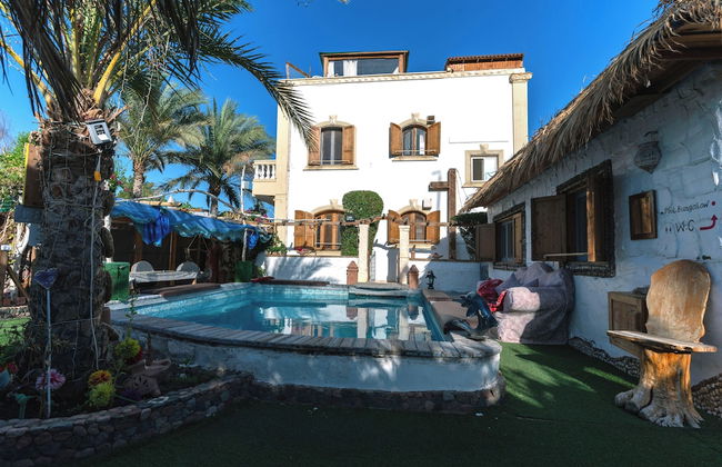 Villa With Pool BBQ Grill Garden Beduintent Sunbeds Jacuzzi - Foto 15