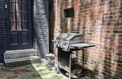 Unique Black Home in the Heart of Shelby Park - Foto 76