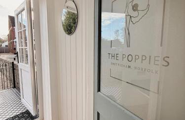 The Poppies, Norfolk, a charming coastal cottage - Photo 19