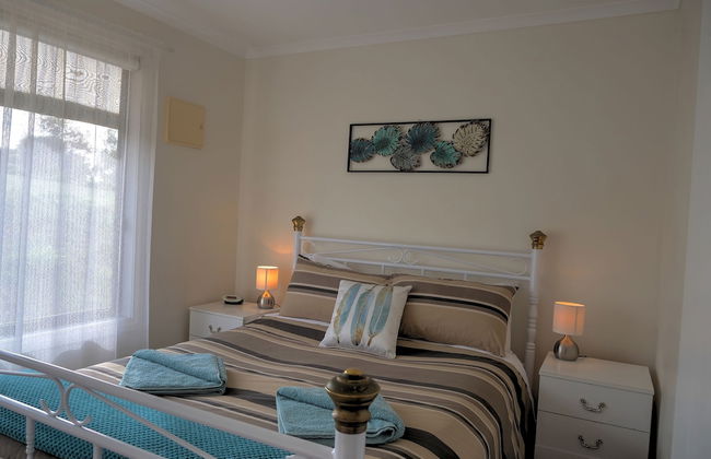 Emu Bay Holiday Homes - Photo 4