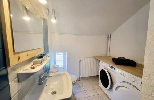 Maguilon H - 10 personnes - Proche rivière et Vals bains - Foto 22