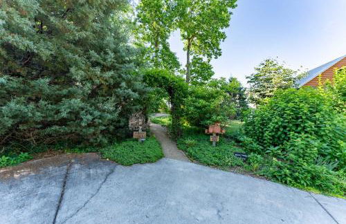 Moose Tracks with beautiful views and a hot tub - Foto 38