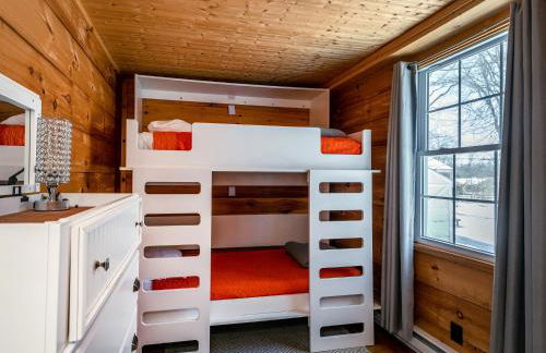 Cozy 2-bedroom Cottage with Access to Bantam Lake - Foto 8