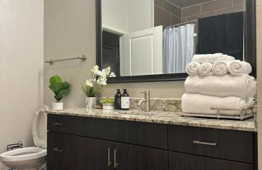 Gorgeous 1 king bed 1 sofa bed - Foto 14