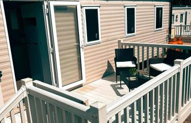 Sandy Nights - Photo 1