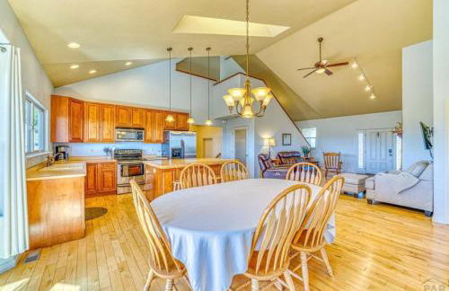 Hillside Haven Hot Tub & Stunning Mountain View - Foto 4