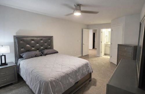 Clayton 6-Beds Family Home Near Raleigh Sleeps 12 - Foto 8