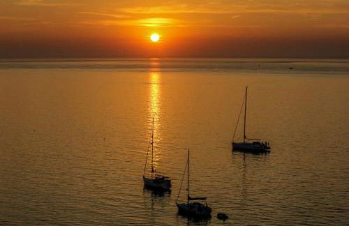 Beachside Apartment, 2 Pilots Point - Photo 27