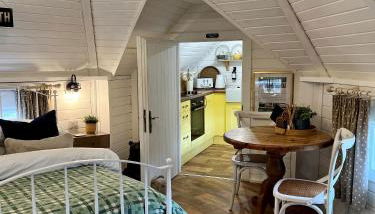 2 - Romantic cabin escape, with outdoor copper bathtub! - Foto 5, Other