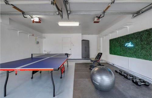 Modern Retreat Near Domain with Game Room and Gym - Foto 38