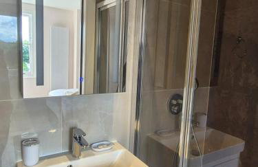 Stylish Three Bedroom Ensuite Duplex Apartment in West Hampstead - Foto 8