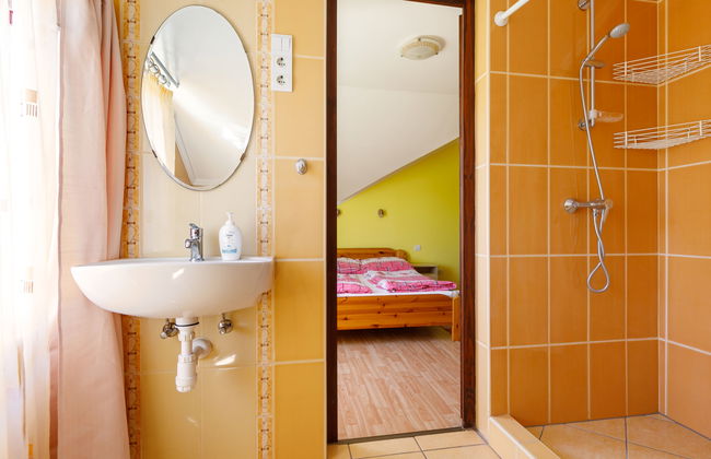 5 bedroom House in Balatonfenyves with garden and terrace - Photo 9