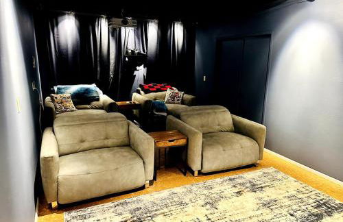 Waterfront Escape - Dock, Hot Tub, Theater - Foto 6