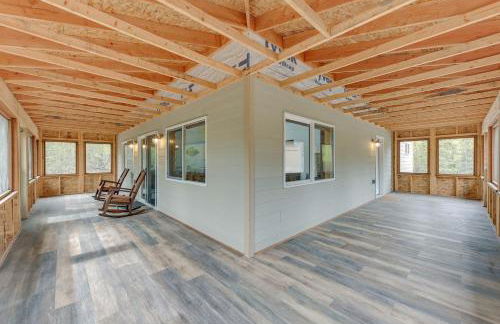 Soldotna Home with 2 Living Areas and Spacious Porch - Photo 24