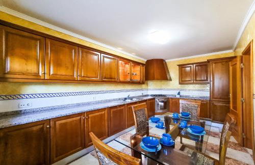 FLH Quinta das Salinas Triplex with Balcony - Photo 8